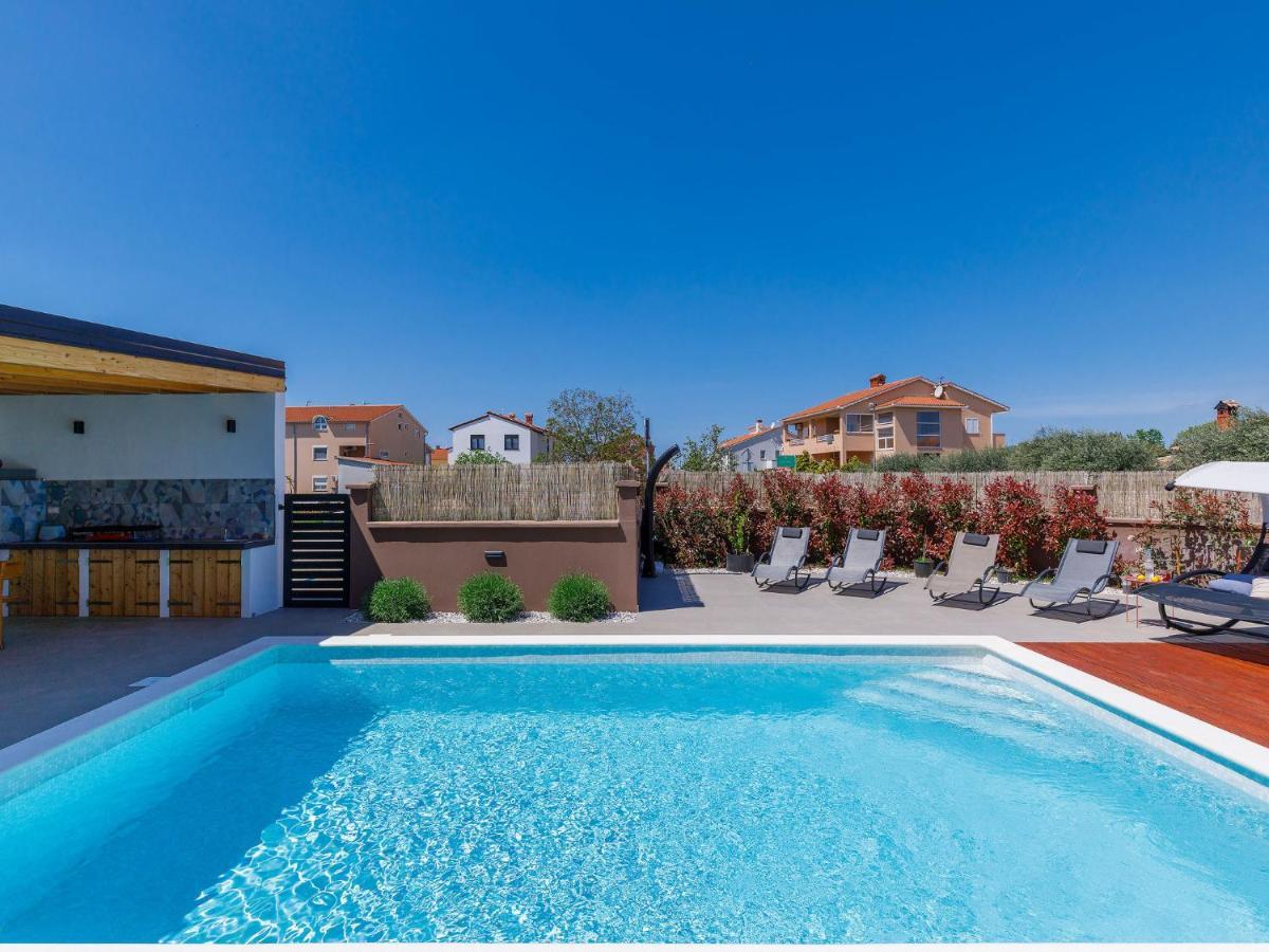 Holiday Home House Eric&Paolo By Interhome Pula Exterior photo